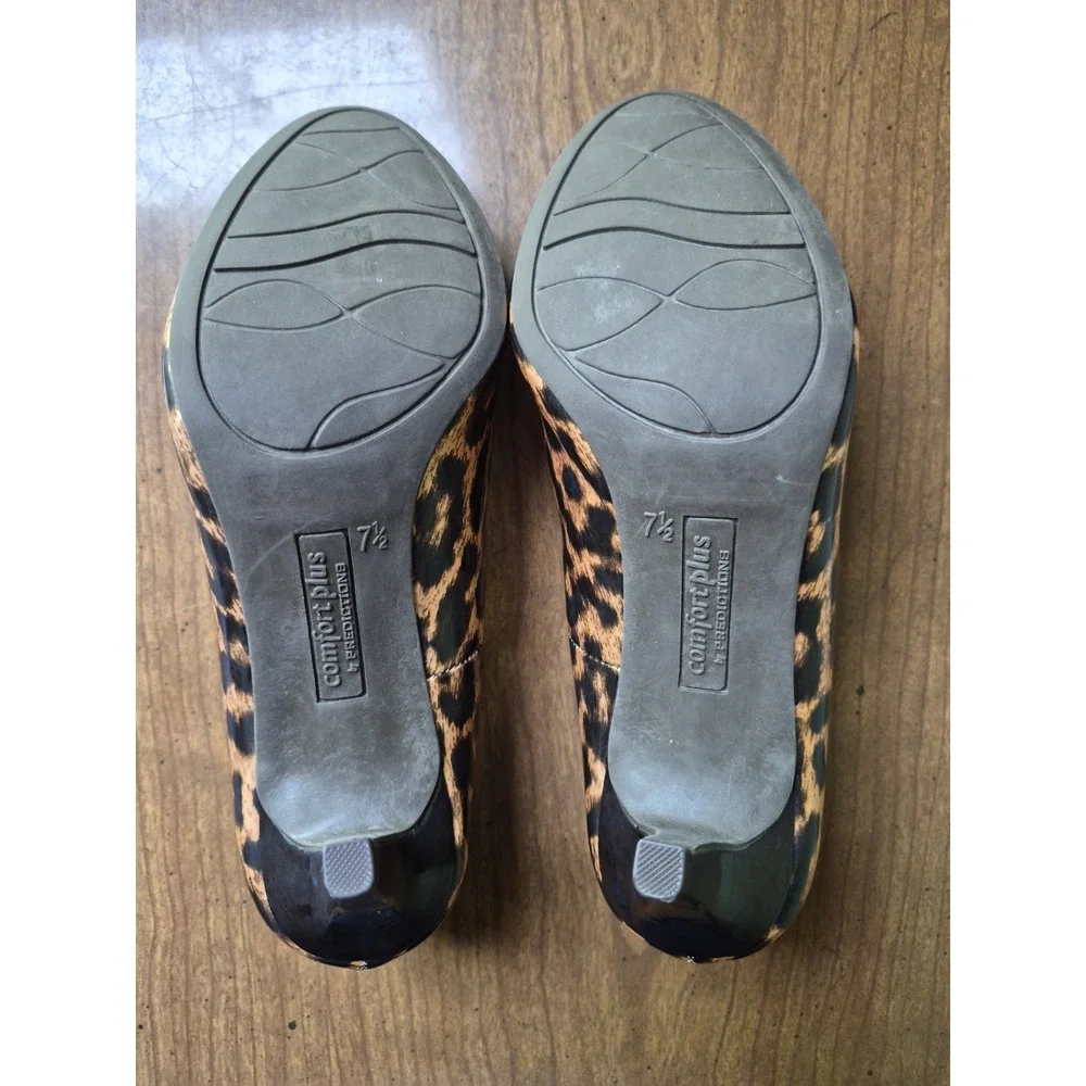 Comfort Plus Heels Pumps By Predictions Women Size 7.5 Animal Print Memory Foam
